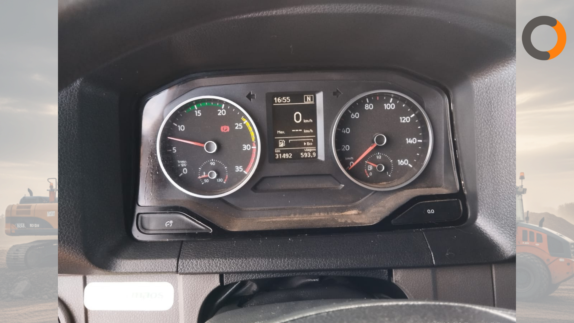 Caminhão com Valetadeira foto 4